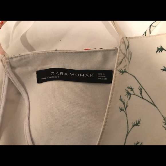 Floral halter top! - Picture 3 of 3